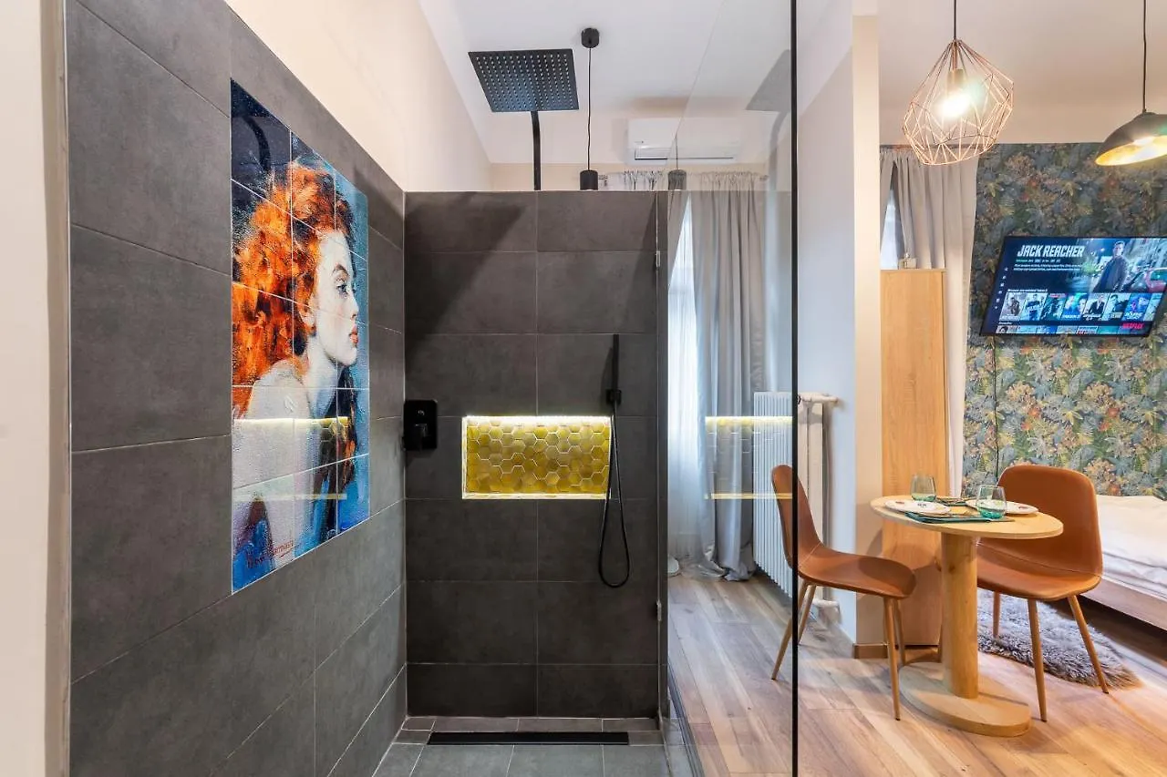 Economy Downtown Design Apartments - Free Parking - Balcony - Super Puplic Transport - Ac Budapest