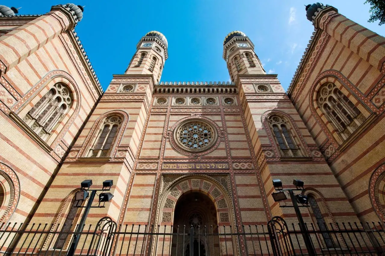 Economy Downtown Design Apartments - Free Parking - Balcony - Super Puplic Transport - Ac Budapest