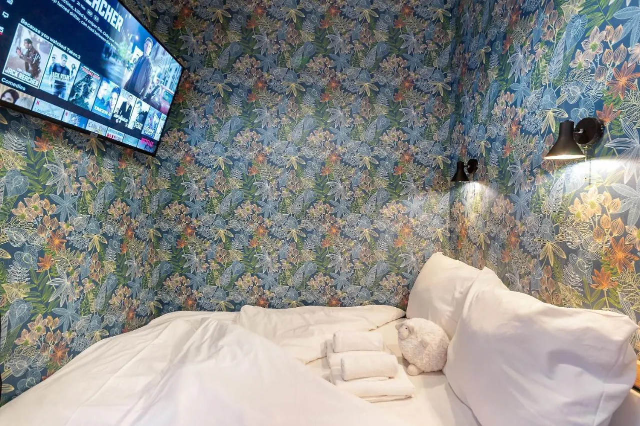 Economy Downtown Design Apartments - Free Parking - Balcony - Super Puplic Transport - Ac Budapest
